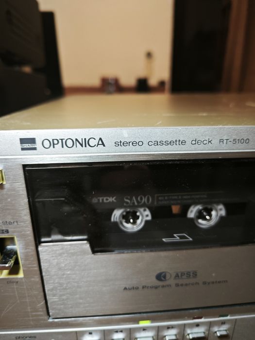 Deck  cassetes  Sharp Optonica RT-5100.
