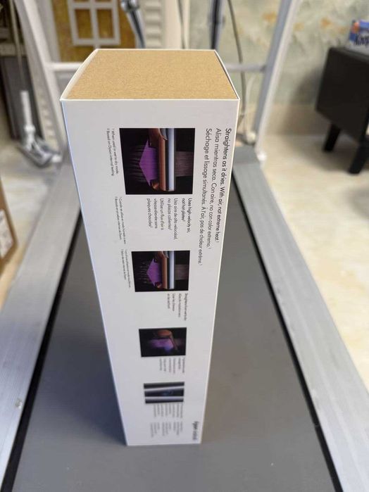 Idealny prezent świąteczny prostownica do włosów Dyson Airstrait