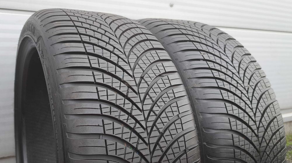 2x opona całoroczna 255/40/20 GoodYear Vector 4seasons Gen III XL 2022