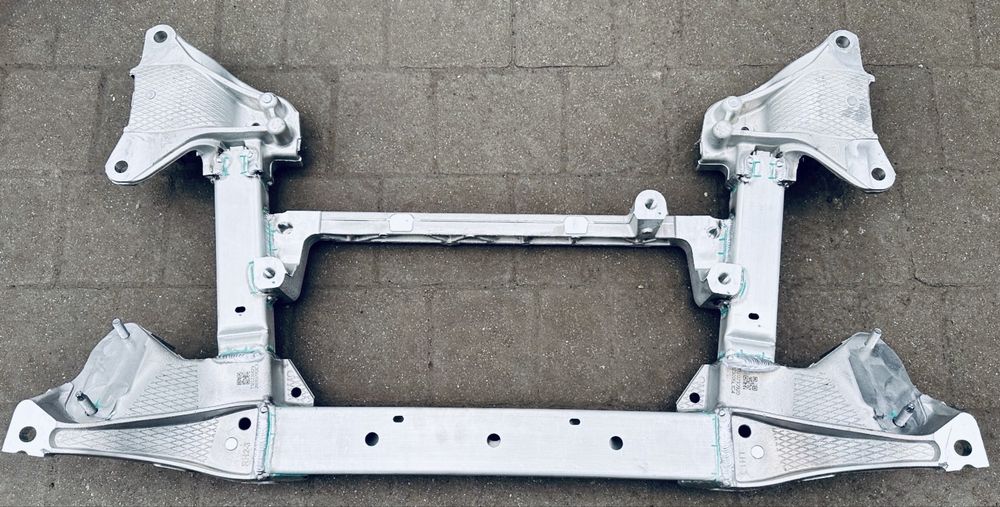 Передній та задній підрамник Tesla Model S 2021, 2022, 2023,2024