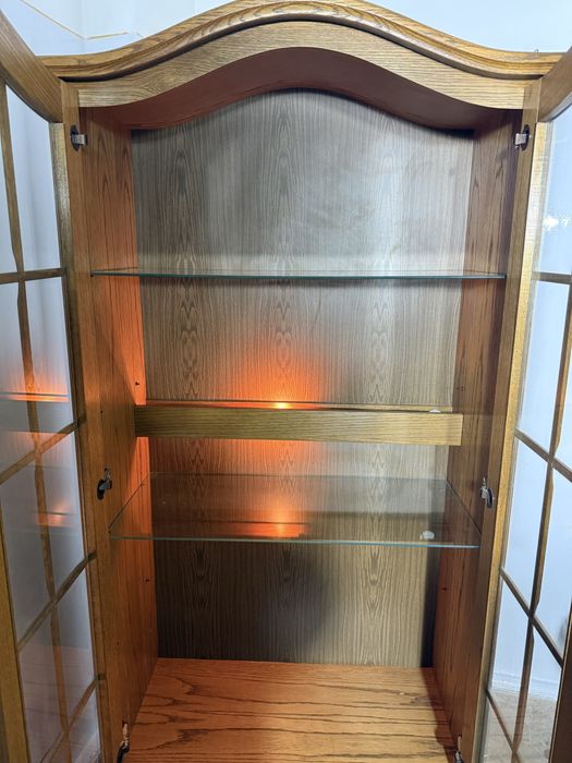 Witryna przeszklona z szufladą