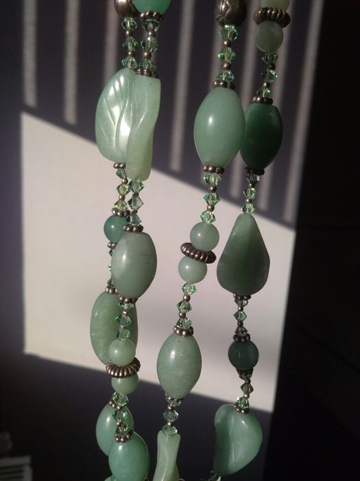 Ожерелье из натурального камня