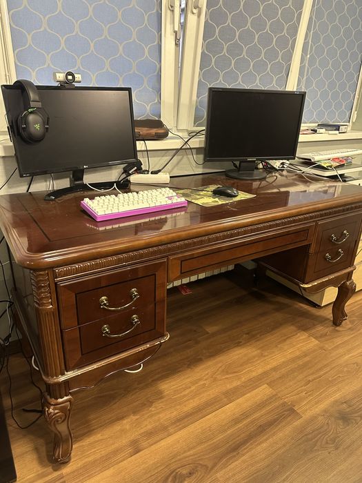 Продам письменый стол антиквариат