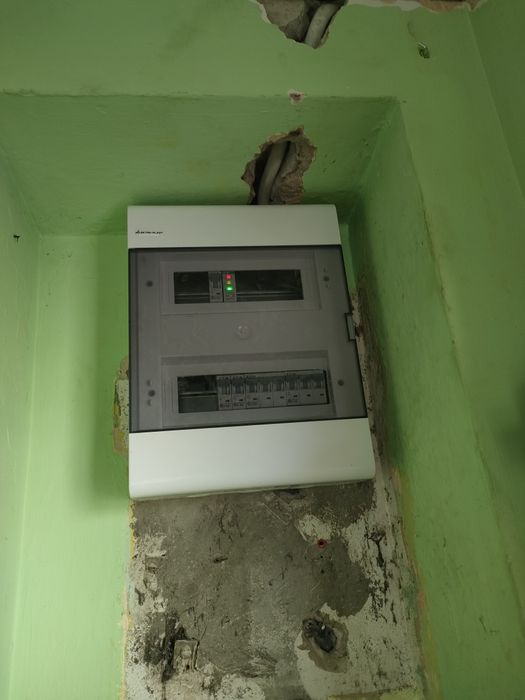 Elektryk Usługi elektryczne !
