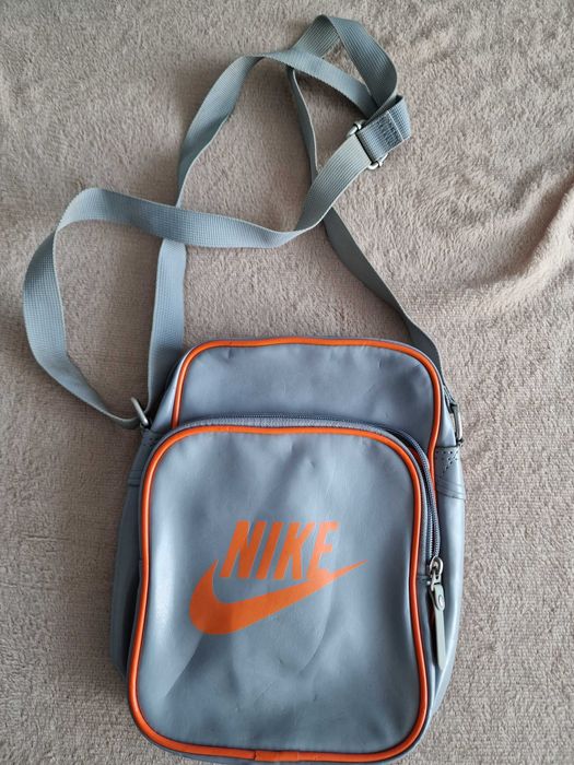 Oryginalna torebka na ramię Nike