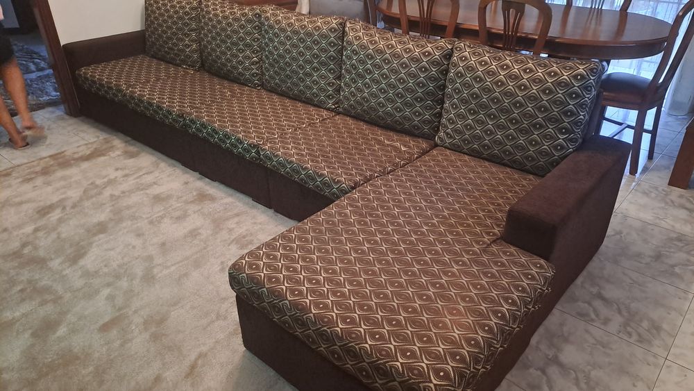 Sofá com chase long