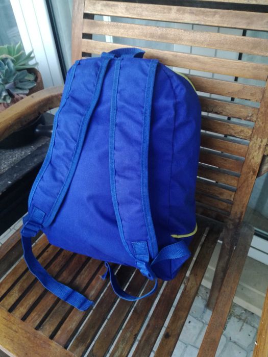 Mochila escolar azul impermeável