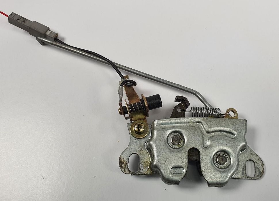ZAMEK KLAPY TYŁ TOYOTA MR2 II SW20