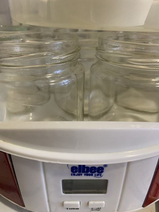 Продам йогуртницю elbee