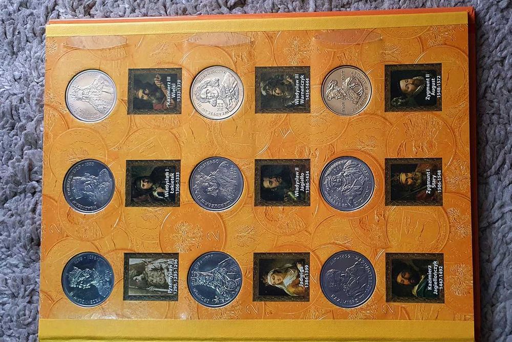 Monety Poczet Królów Polski w albumie