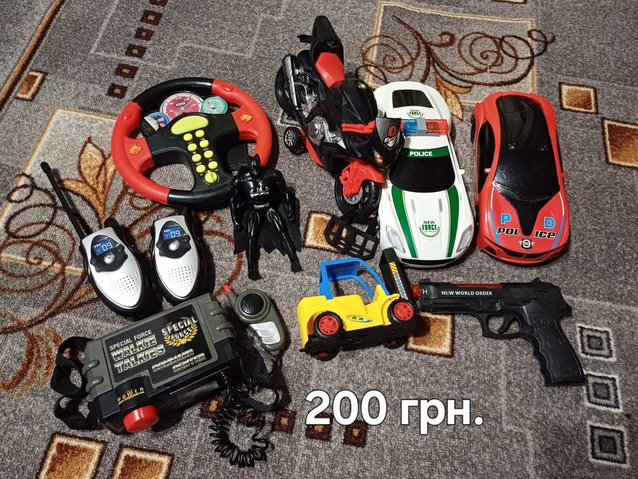 Продам іграшки.    ..