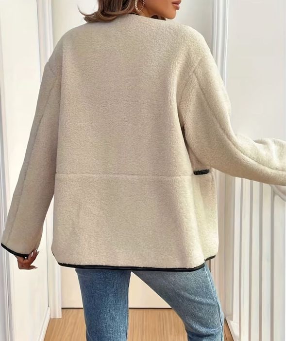 Жіночий жакет 52 розміру (XL) молочного кольору