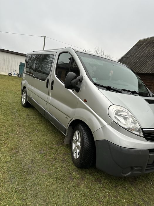 Продам Opel Vivaro 1.9