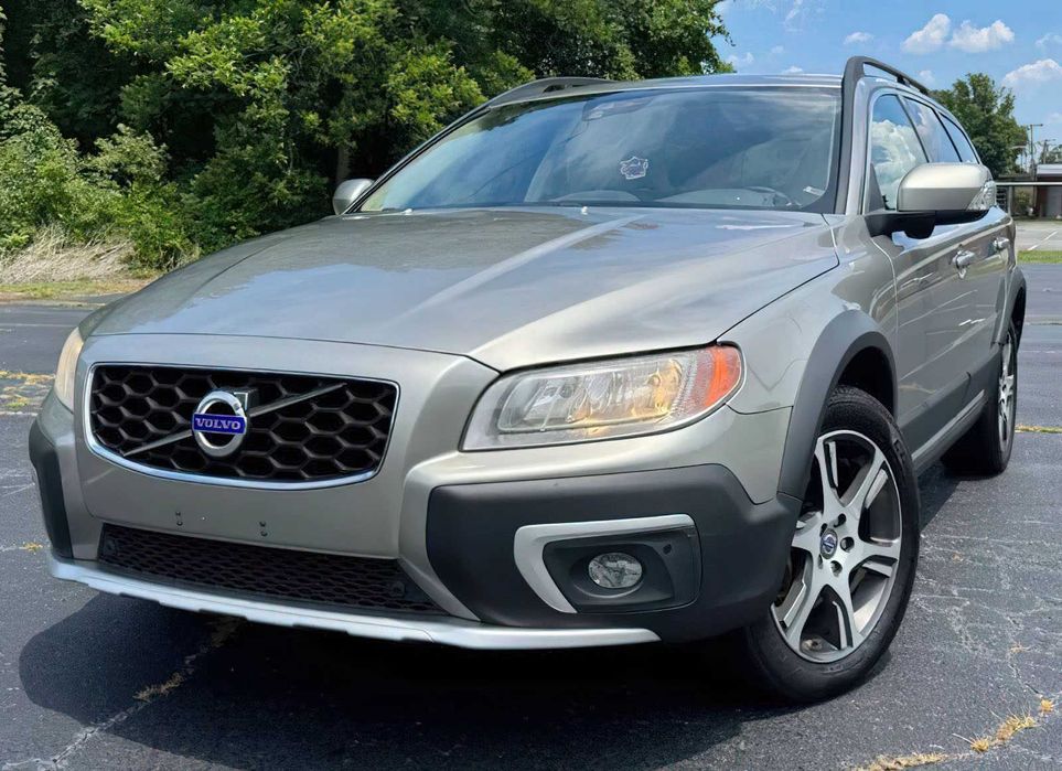Volvo XC70 T6      2015