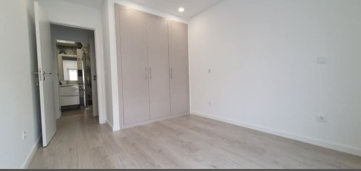 Apartamento t3, Santa bárbara