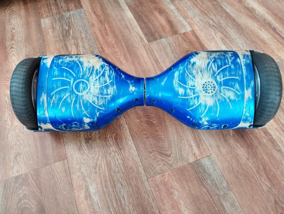 Нормальний стан  їде та тримає заряд