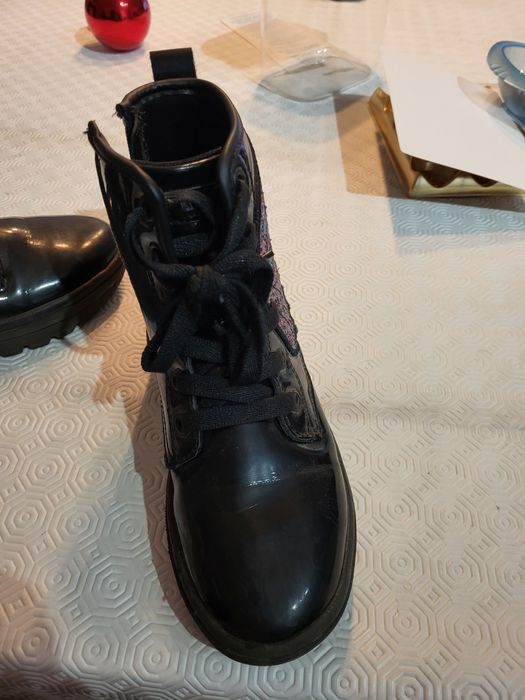 Botas menina skechers 34