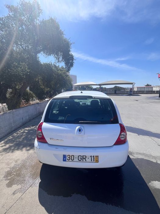 Renault Clio II  2008 1.2 16 V Gasolina (75 cv)