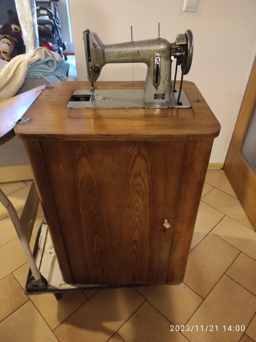 Maszyna do szycia Łucznik