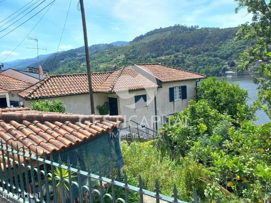 Moradia T3 em Porto Manso, Baião, com vistas deslumbrantes para o Rio