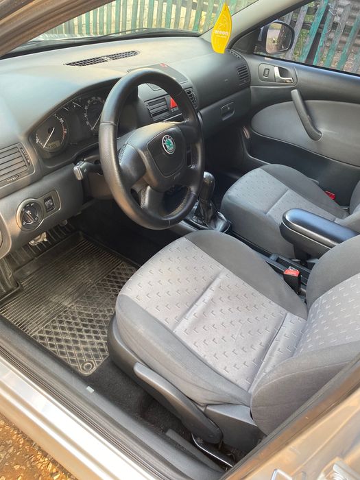 Skoda Octavia tour 2010 год