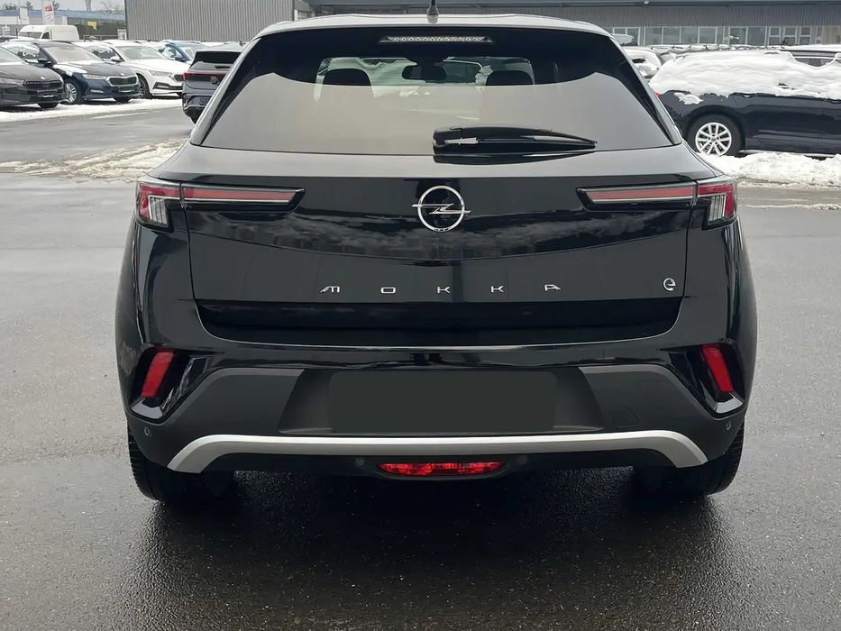 Opel Mokka-E      2021