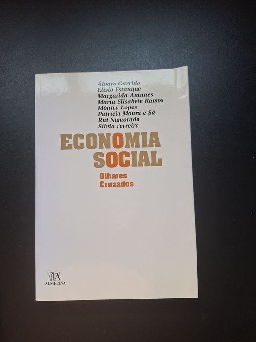 Lote de 5 livros – Gestão, Economia, Recursos Humanos e Direito Comercial