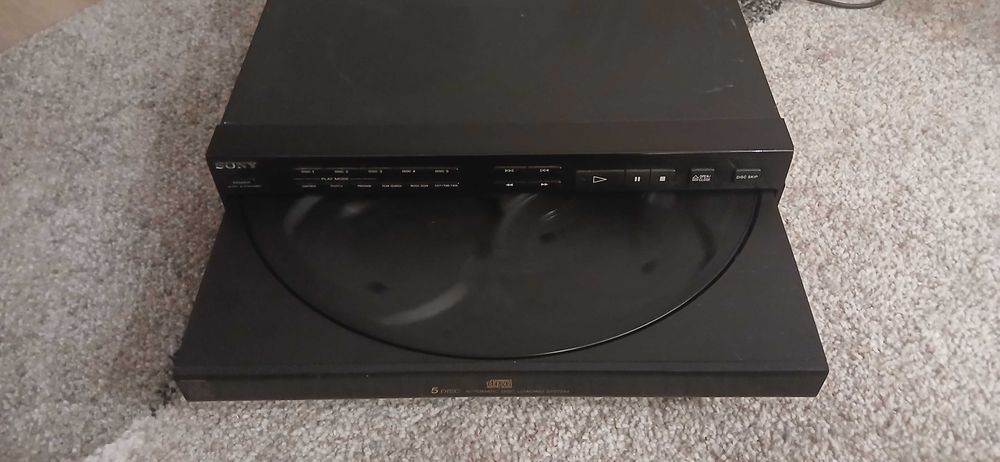 Leitor de CDs Sony CDP-C315M (Carrossel para 5 CDs) - Totalmente Funcional