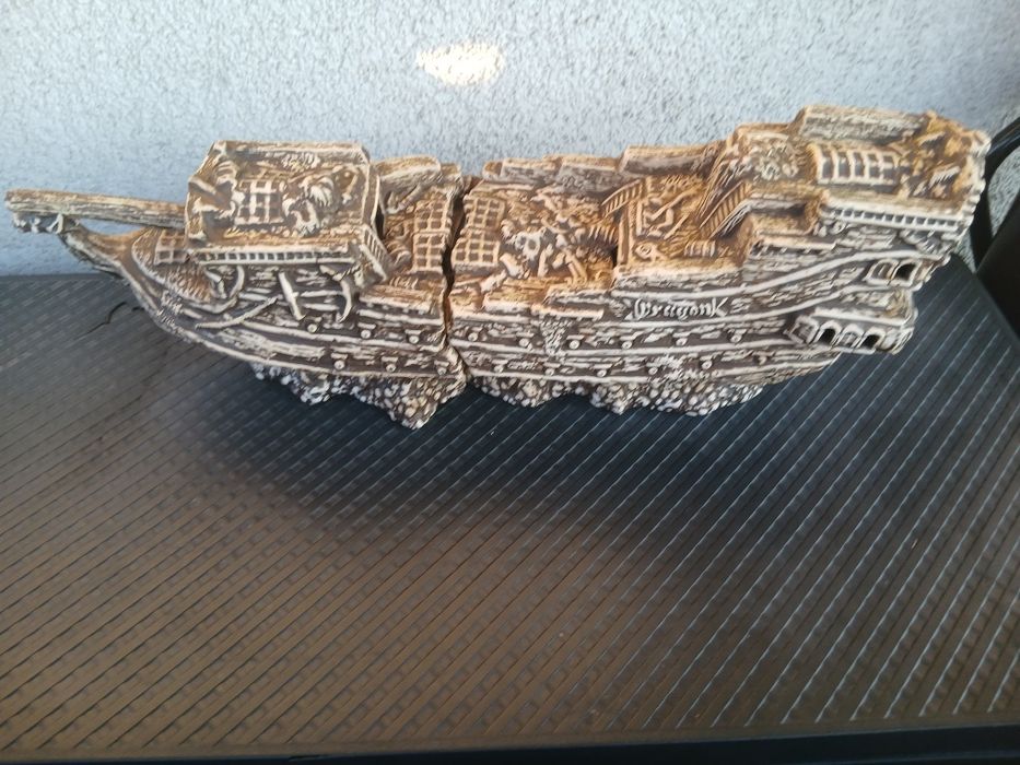 Statek ceramiczny