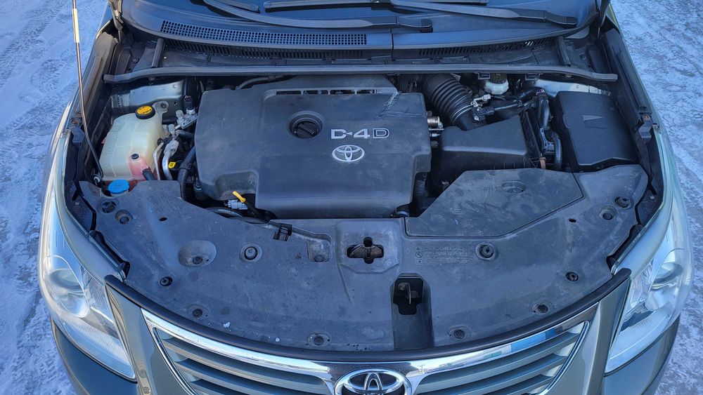 Авто Toyota Avensis 2009 2.0d