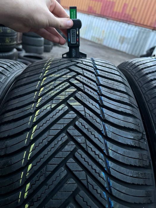 Шины БУ 235 50 R 19 Hankook kinergy 4s2x всесезон