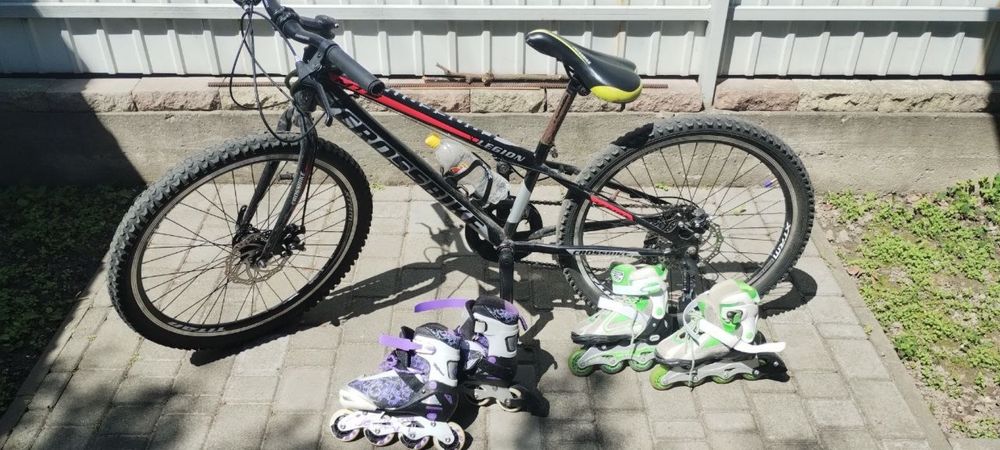 Ролики та велосипед велосипед в гарному стані але не працюють передачі ролики в ганому стані без проблем