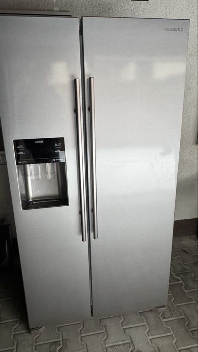 Lodówka Samsung Side by Side RS53K4400SA