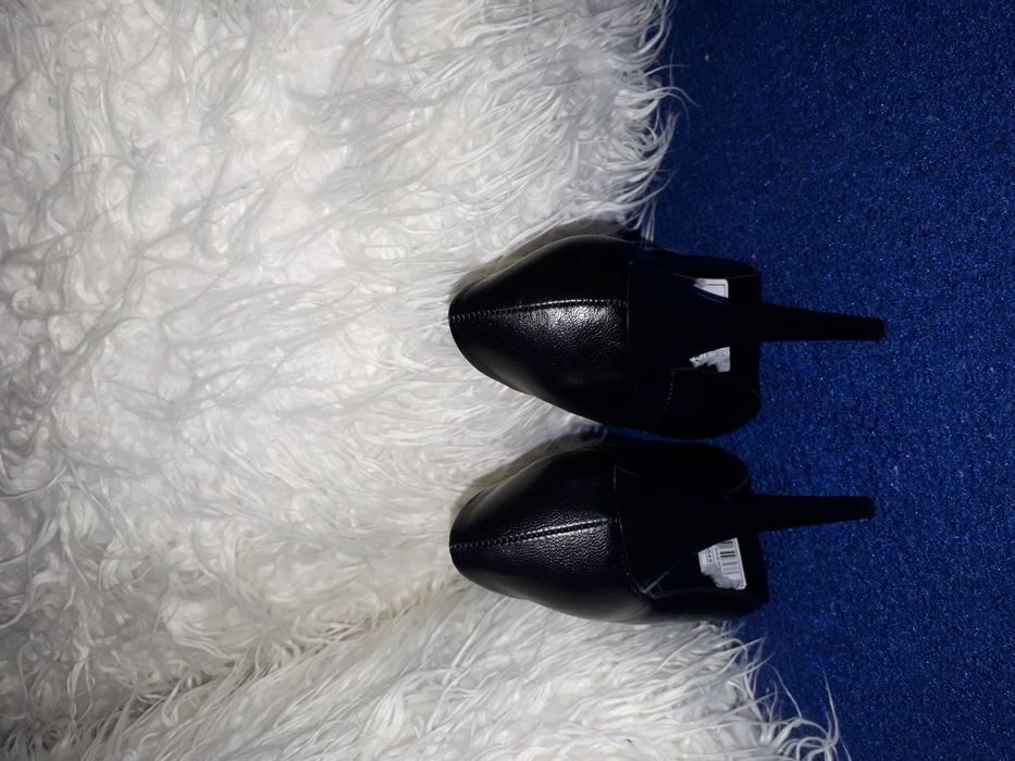 Туфли на высоком каблуке