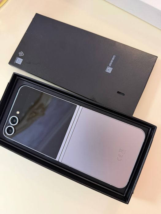 Samsung Galaxy Z Flip 6 256 gb