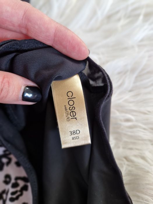 Closer w Evie 38D 85D L 40 XL 42 czarne body wyszczuplające modelujace