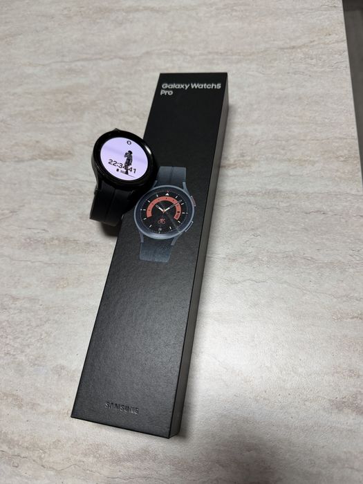 Watch 5 pro  optimo estado