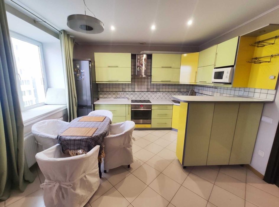 Продаж 2 к з ремонтом ,вигідна ціна-метраж! ЖК Чайка вул Лобановського