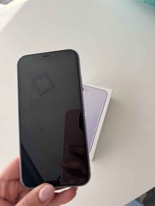 Iphone 11  lilás