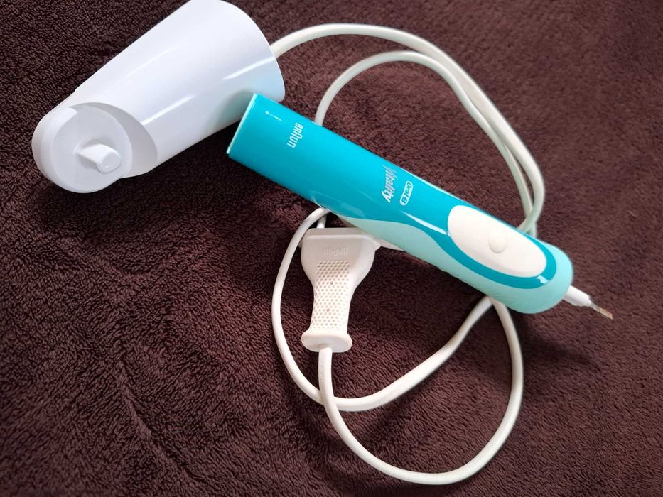 Escova elétrica Oral B Vitality Braun