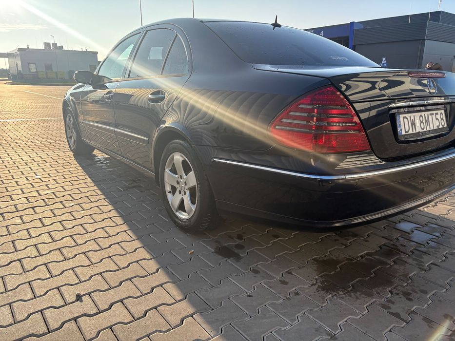 Mercedes W211 E320 CDI R6 204 KM Elegance automat
