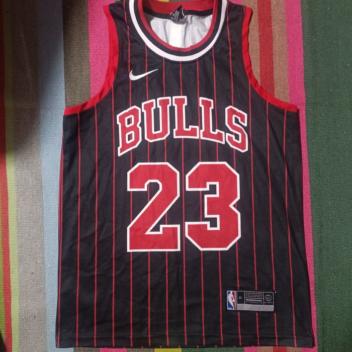 Продам майку Chicago Bulls