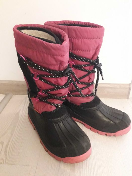 Продам сапожки demar