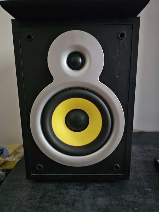 Продам терміново акустику Microlab pro 2