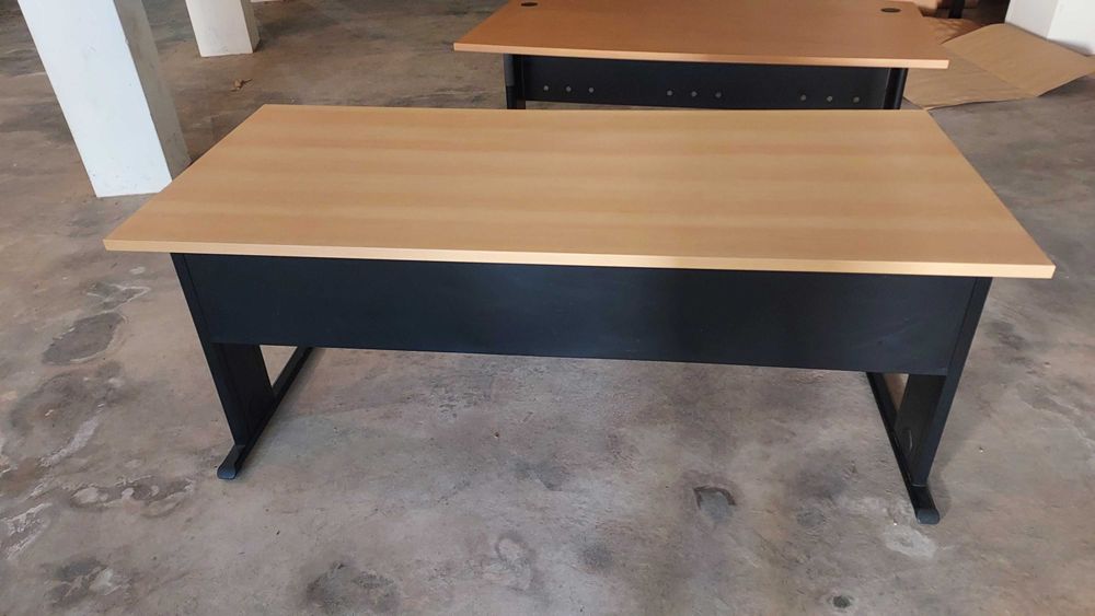 Mesa de  escritório