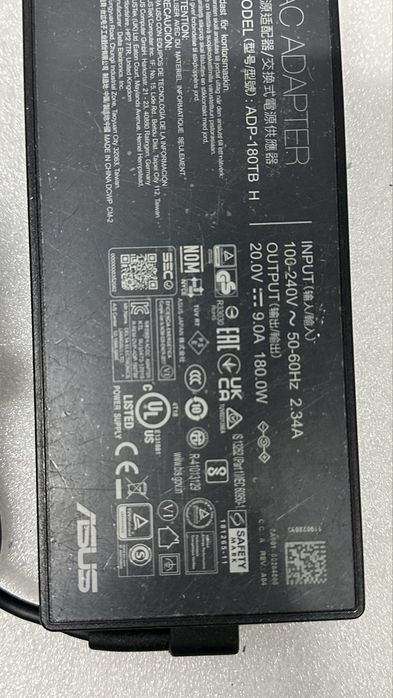 Asus ADP-180TB H, 20V 9A 180W оригінал