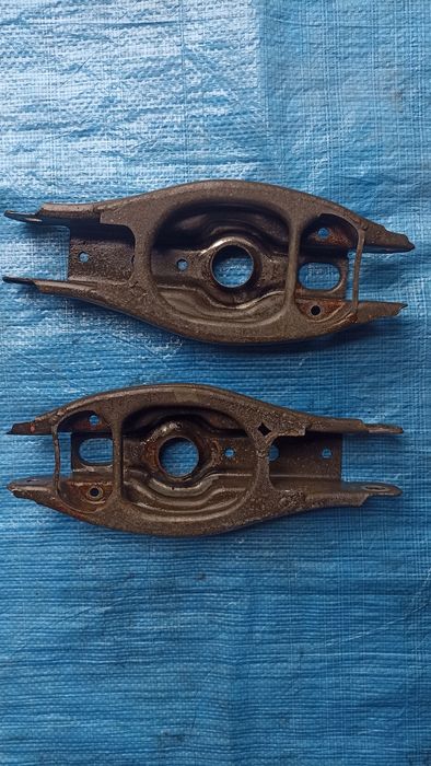 Важіль підвіски поперечний задній лівий та правий BMW E84 E87 E90 E91