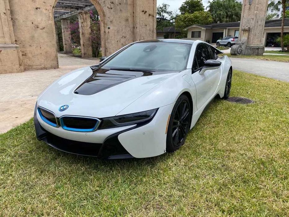 2020 BMW i8: 28 300 $ - BMW Львів на Olx