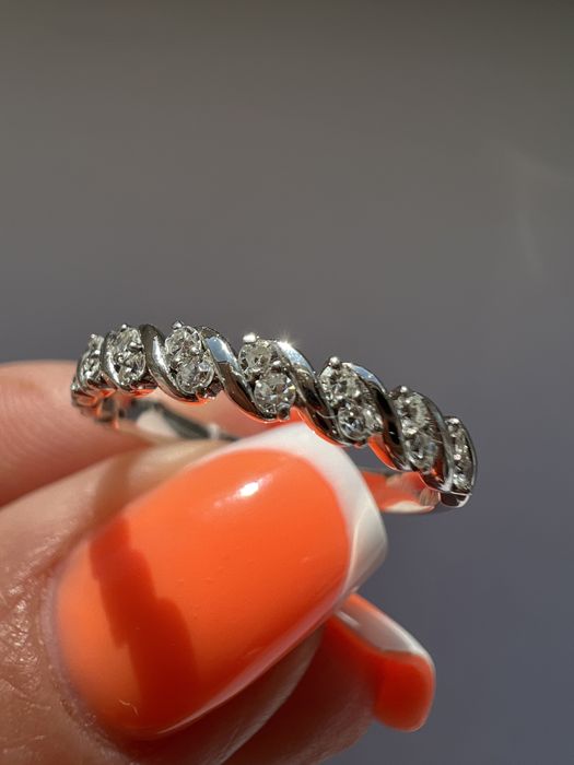 Золотое кольцо с бриллиантами р.16 /0,28ct белое золото 585 пробп