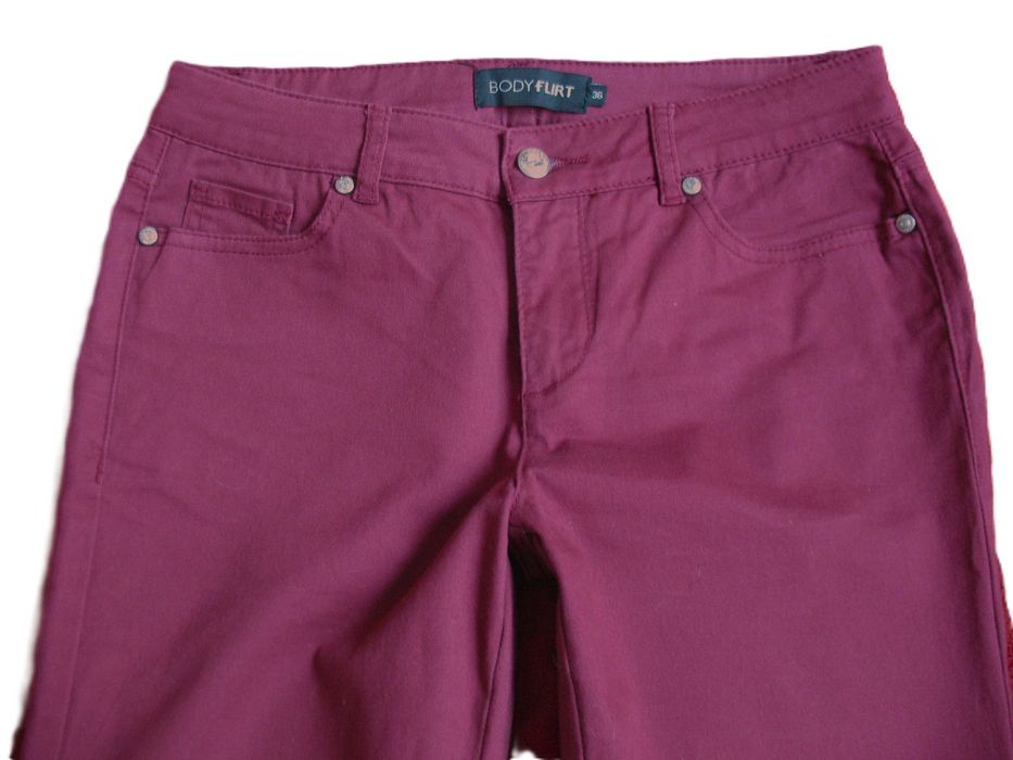 Spodnie - damskie - jeans - 36 S - biodra 94+ cm Bodyflirt